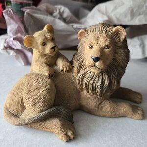 Silver Deer’s Ark “Lions” 02445 By Tom Rubel